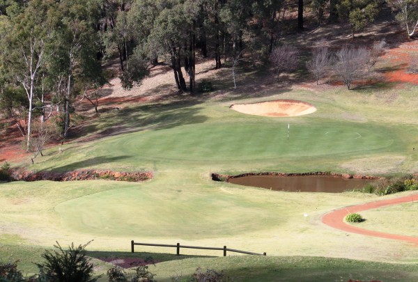 Araluen Golf Resort 