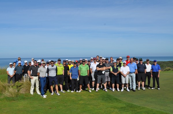 At first glance, can you tell if these golfers are club members or social golfers?