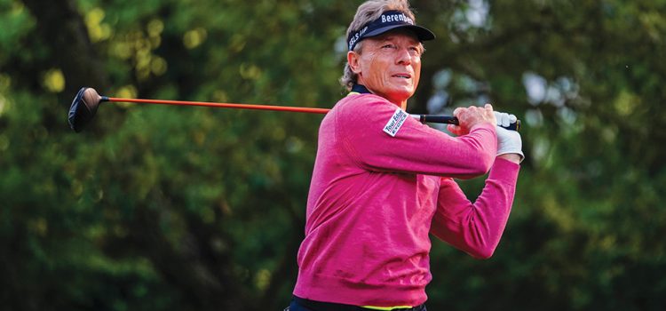 A salute to old golfers 