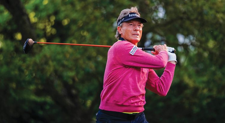 A salute to old golfers 