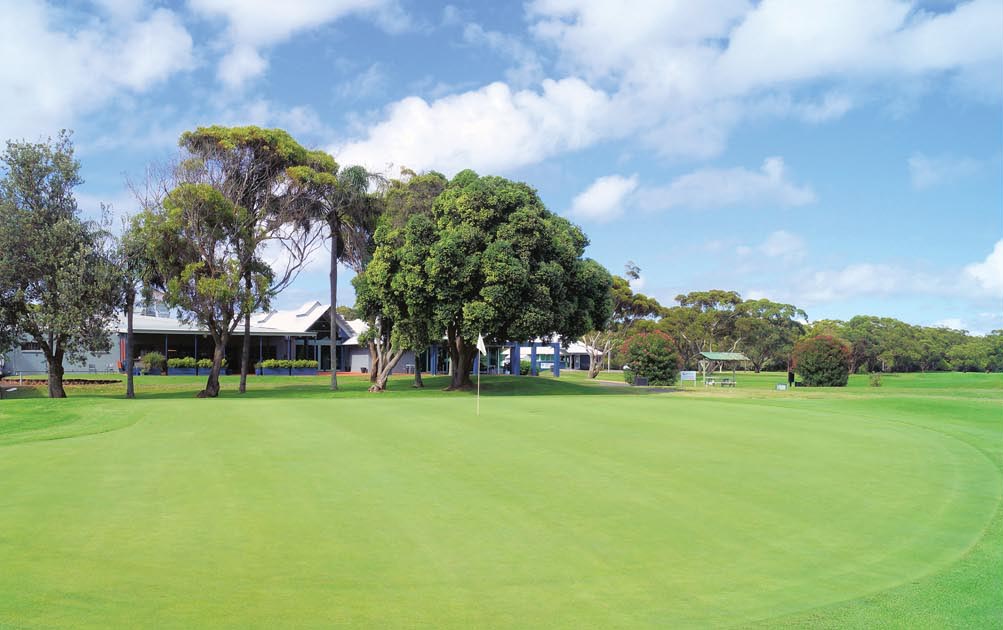 Hawks-Nest-GC-Clubhouse-view