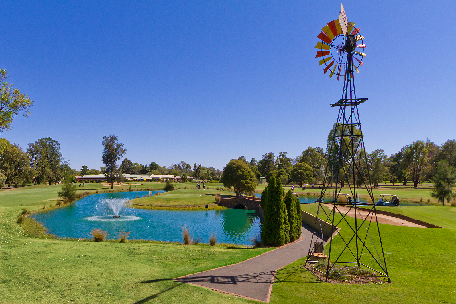 HowlongWindmill-Image