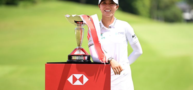 Queen Lydia cruises to a stylish win in Singapore