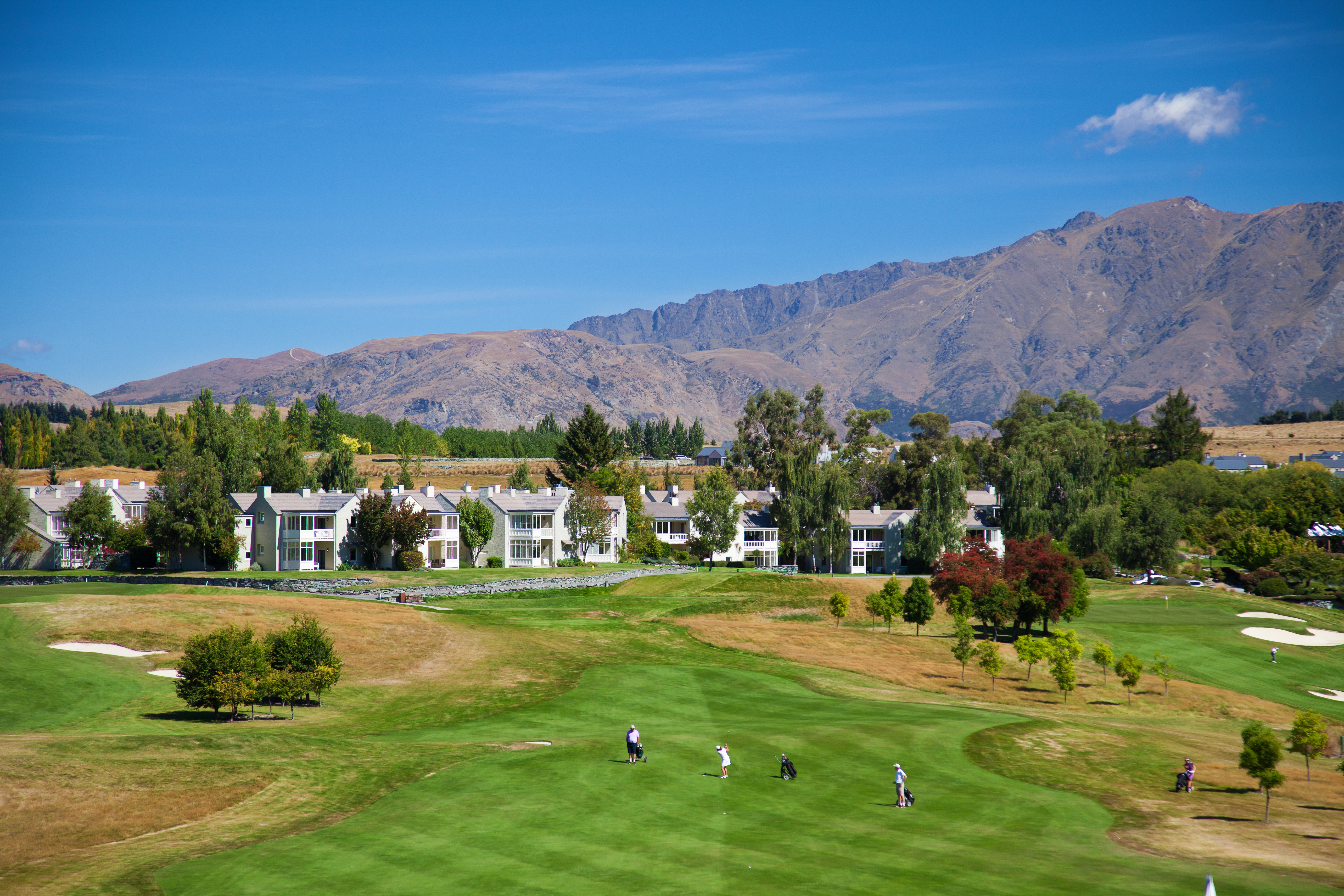 Millbrook Resort – Remarkables Nine Teeing off