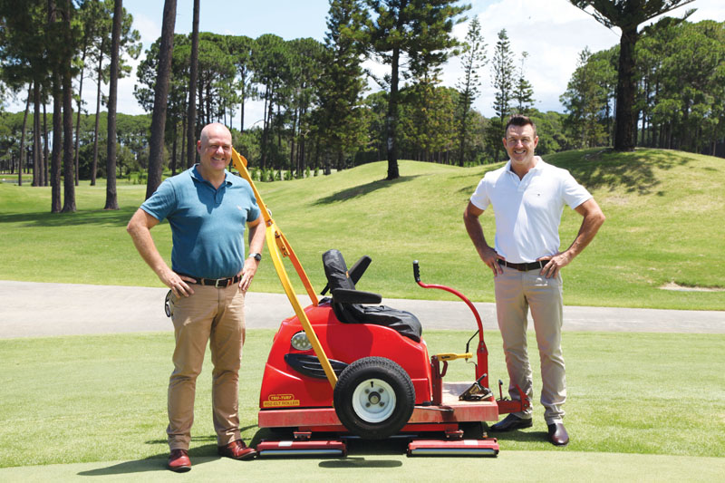Pemilik baru di Tru-Turf |  Golf di dalam.  Majalah Golf Paling Banyak Dibaca di Australia seperti yang disebutkan oleh Pegolf Australia